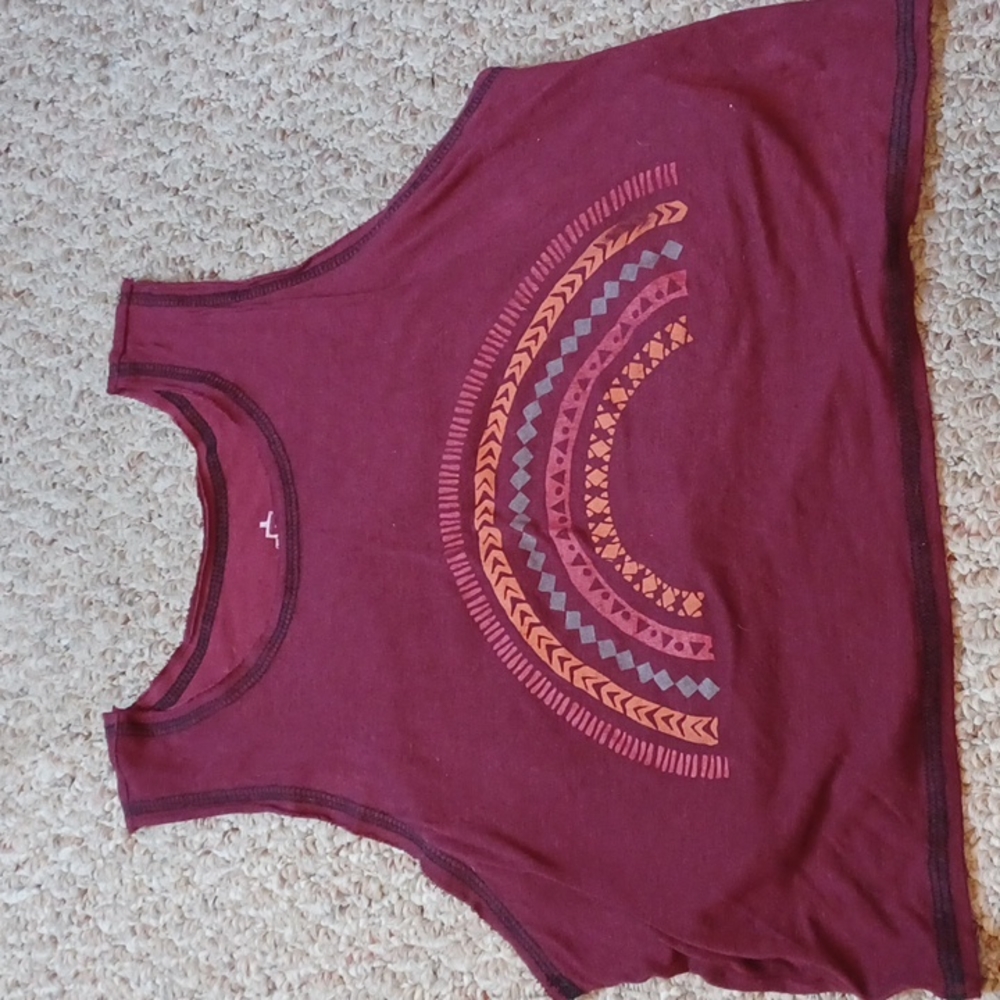 Maroon crop tank with rainbow and built in elastic under fabric